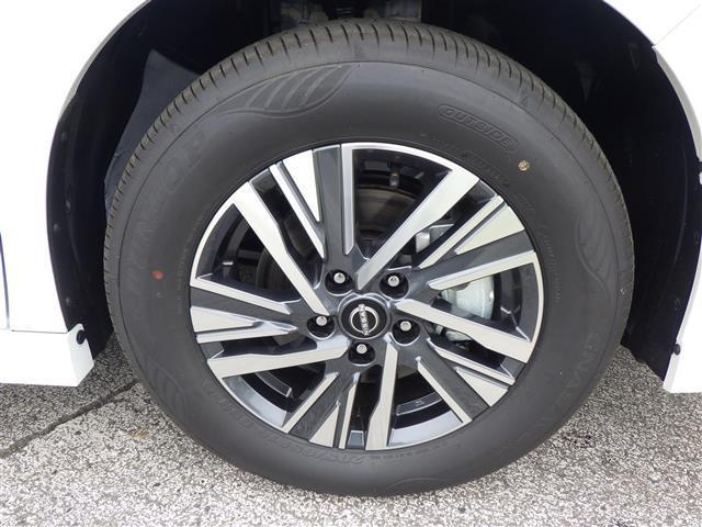 セレナ ｅ－パワー　ハイウェイスターＶ　登録済未使用車　全方位　１２．３型純正ナビ　ＴＶ　ＢＴ　プロパイ　エマブレ　インテリジェントクルーズコントロール　インテリジェントルームミラー　置充　ハンズフリー両側電動　ＥＴＣ　コーナーセンサー（39枚目）