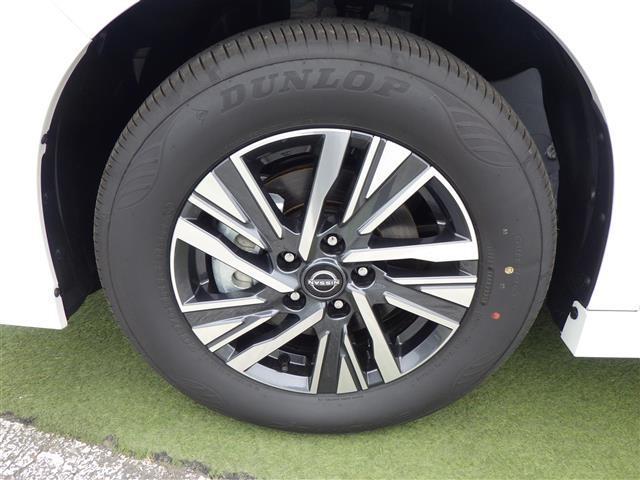 セレナ ｅ－パワー　ハイウェイスターＶ　登録済未使用車　全方位　１２．３型純正ナビ　ＴＶ　ＢＴ　プロパイ　エマブレ　インテリジェントクルーズコントロール　インテリジェントルームミラー　置充　ハンズフリー両側電動　ＥＴＣ　コーナーセンサー（41枚目）