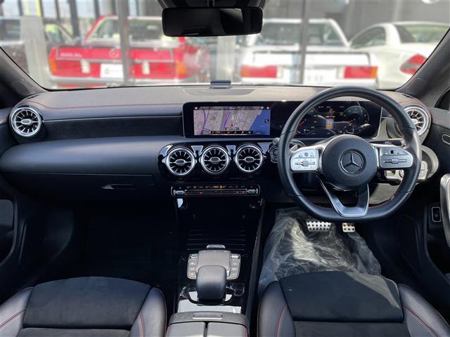 ＣＬＡクラス シューティングブレーク ＣＬＡ１８０　シューティングブレーク　ＡＭＧライン　パノラマＳＲ　ＨＵＤ　パワーシート　ワイヤレス充電　パワーバックドア　シートヒーター　純正ＨＤＤナビ　バックカメラ　地デジ　純正１８インチＡＷ　ＬＥＤライト　ＵＳＢ／Ｂｌｕｅｔｏｏｔｈ（25枚目）