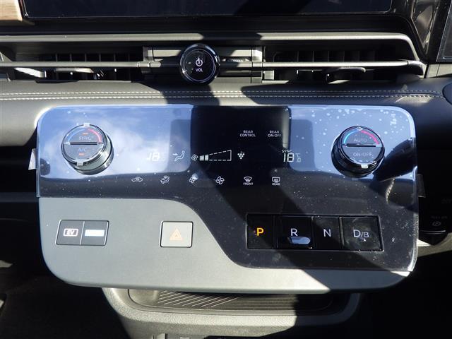 セレナ ｅ－パワー　ハイウェイスターＶ　登録済未使用車（13枚目）