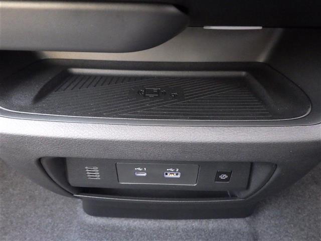 セレナ ｅ－パワー　ハイウェイスターＶ　登録済未使用車（14枚目）