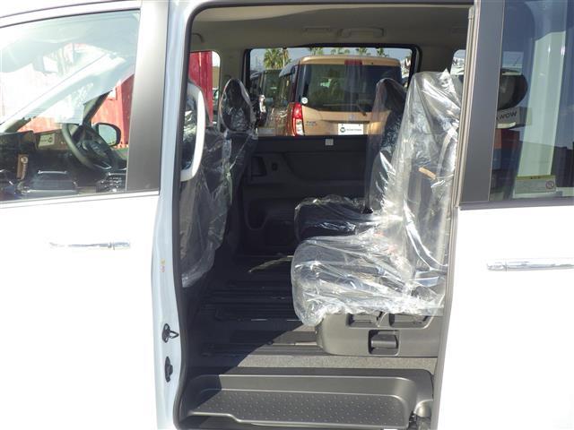 セレナ ｅ－パワー　ハイウェイスターＶ　登録済未使用車（20枚目）