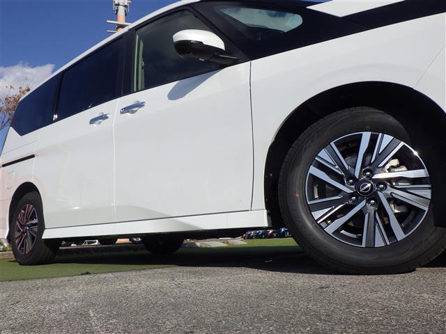 セレナ ｅ－パワー　ハイウェイスターＶ　登録済未使用車（37枚目）