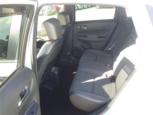 フィット ｅ：ＨＥＶクロスター（19枚目）