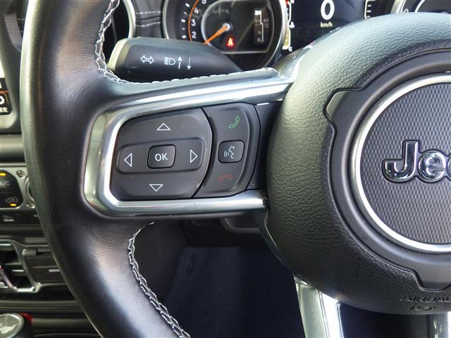 ジープ・ラングラーアンリミテッド サハラ(8枚目)