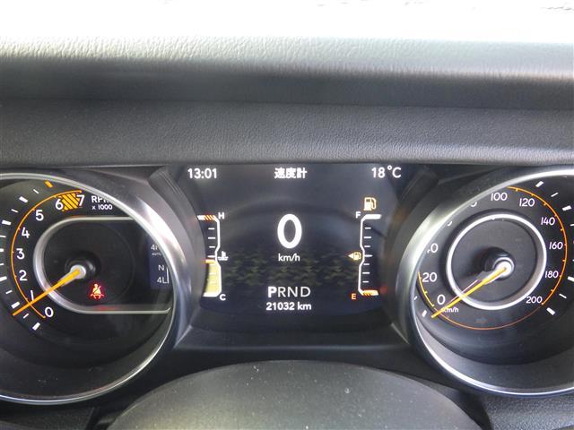 ジープ・ラングラーアンリミテッド サハラ(10枚目)