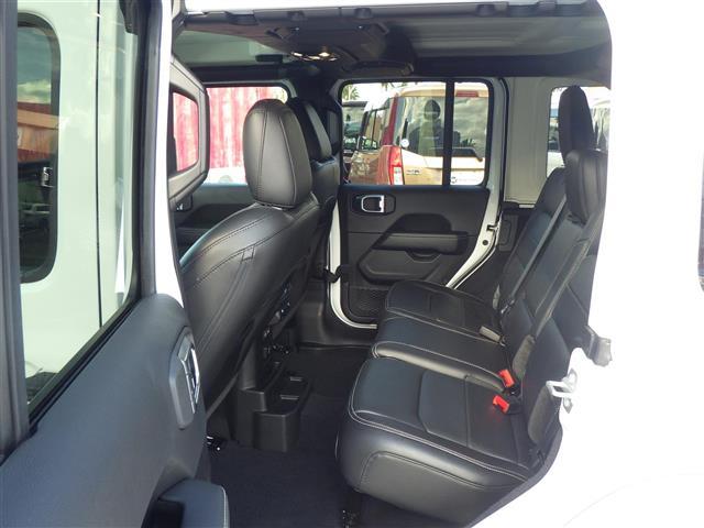 ジープ・ラングラーアンリミテッド サハラ(22枚目)