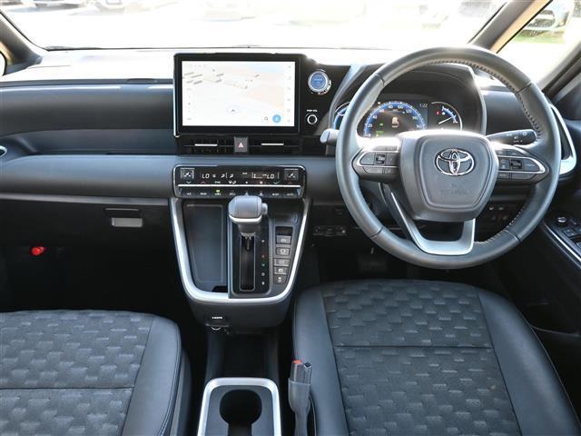 ヴォクシー ハイブリッドＳ－Ｚ　１０．５型純正ナビ　ＴＶ　ＢＴ　後席モニター　両側電動　Ｔｏｙｏｔａ　Ｓａｆｅｔｙ　Ｓｅｎｓｅ　シートヒーター　ＥＴＣ　ＬＥＤヘッドライト　ウインカーミラー　クリアランスソナー　純正１７インチＡＷ（2枚目）