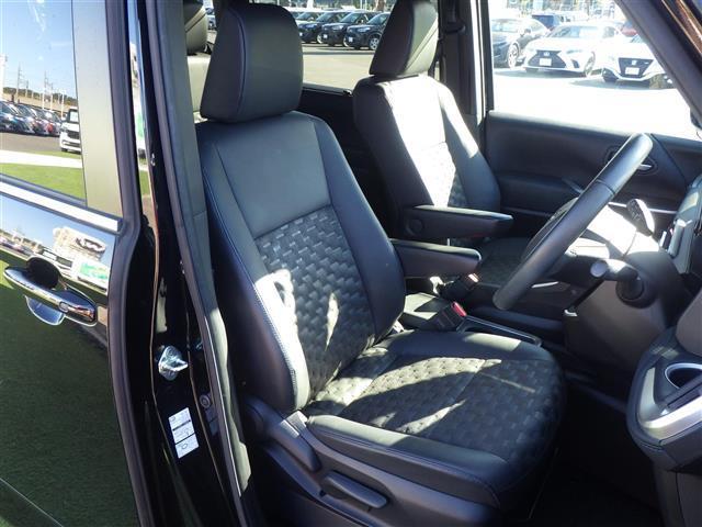 ヴォクシー ハイブリッドＳ－Ｚ　１０．５型純正ナビ　ＴＶ　ＢＴ　後席モニター　両側電動　Ｔｏｙｏｔａ　Ｓａｆｅｔｙ　Ｓｅｎｓｅ　シートヒーター　ＥＴＣ　ＬＥＤヘッドライト　ウインカーミラー　クリアランスソナー　純正１７インチＡＷ（20枚目）