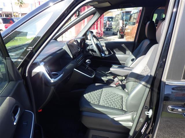 ヴォクシー ハイブリッドＳ－Ｚ　１０．５型純正ナビ　ＴＶ　ＢＴ　後席モニター　両側電動　Ｔｏｙｏｔａ　Ｓａｆｅｔｙ　Ｓｅｎｓｅ　シートヒーター　ＥＴＣ　ＬＥＤヘッドライト　ウインカーミラー　クリアランスソナー　純正１７インチＡＷ（23枚目）