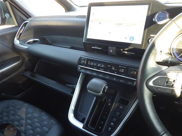 ヴォクシー ハイブリッドＳ－Ｚ（13枚目）