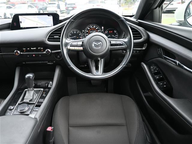 ＭＡＺＤＡ３ファストバック １５Ｓツーリング（9枚目）