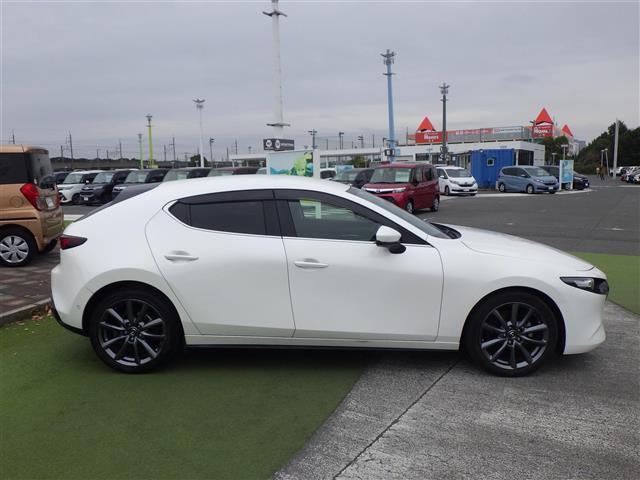 ＭＡＺＤＡ３ファストバック １５Ｓツーリング（33枚目）