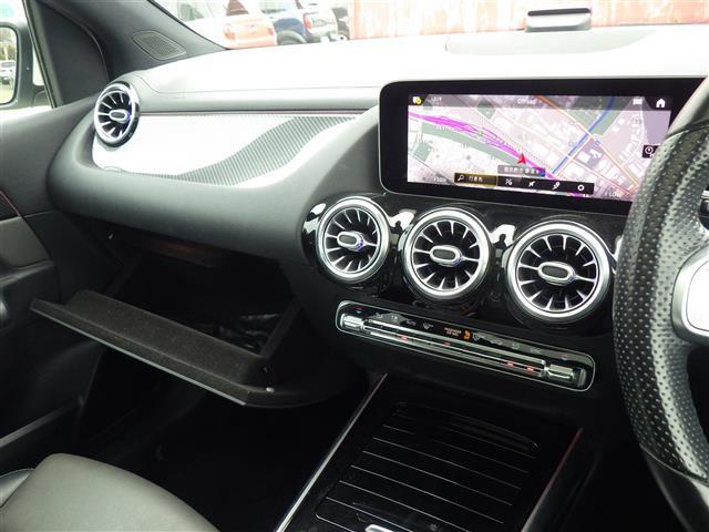 Bクラス B180 AMGライン レザーEXC パノラマSR 黒革シート パワーシート シートヒーター パワーバックドア ワイヤレス充電 純正HDDナビ 360°カメラ 地デジ Bluetooth AppleCarPlay対応(13枚目)