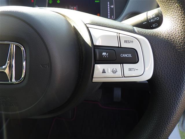 フィット ｅ：ＨＥＶベーシック（9枚目）