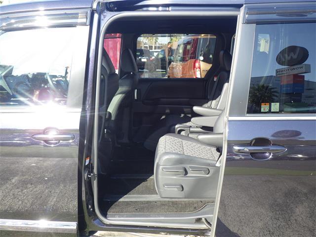 ヴォクシー ハイブリッドS-Z 快適利便P モデリスタ 10.5型純正ナビ TV BT 後席オットマン Toyota Safety Sense パワーバックドア 両側電動 ドラレコ シートヒーター ETC(24枚目)