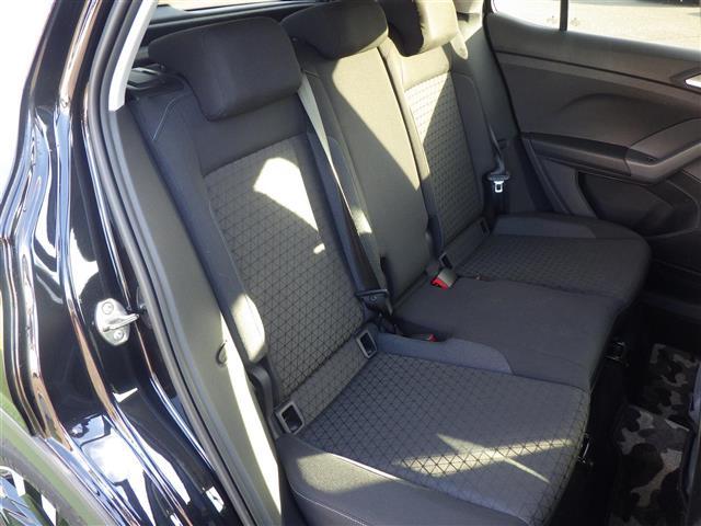 Ｔ－クロス ＴＳＩ　アクティブ　純正ｄｉｓｃｏｖｅｒｐｒｏナビ　ＡｐｐｌｅＣａｒＰｌａｙ／ＡｎｄｒｏｉｄＡｕｔｏ　ＡＣＣ　コーナーセンサー　ＬＥＤライト　ＵＳＢ（ｔｙｐｅＣ）　リアトラフィック　純正１６インチＡＷ　ステアリングＳ（22枚目）