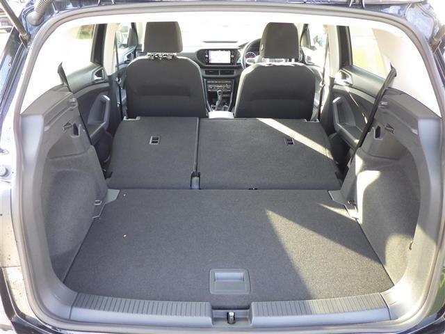 Ｔ－クロス ＴＳＩ　アクティブ　純正ｄｉｓｃｏｖｅｒｐｒｏナビ　ＡｐｐｌｅＣａｒＰｌａｙ／ＡｎｄｒｏｉｄＡｕｔｏ　ＡＣＣ　コーナーセンサー　ＬＥＤライト　ＵＳＢ（ｔｙｐｅＣ）　リアトラフィック　純正１６インチＡＷ　ステアリングＳ（24枚目）