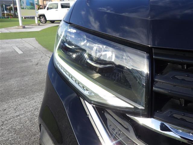 Ｔ－クロス ＴＳＩ　アクティブ　純正ｄｉｓｃｏｖｅｒｐｒｏナビ　ＡｐｐｌｅＣａｒＰｌａｙ／ＡｎｄｒｏｉｄＡｕｔｏ　ＡＣＣ　コーナーセンサー　ＬＥＤライト　ＵＳＢ（ｔｙｐｅＣ）　リアトラフィック　純正１６インチＡＷ　ステアリングＳ（29枚目）