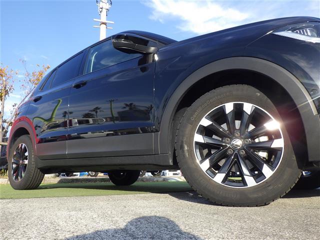 Ｔ－クロス ＴＳＩ　アクティブ　純正ｄｉｓｃｏｖｅｒｐｒｏナビ　ＡｐｐｌｅＣａｒＰｌａｙ／ＡｎｄｒｏｉｄＡｕｔｏ　ＡＣＣ　コーナーセンサー　ＬＥＤライト　ＵＳＢ（ｔｙｐｅＣ）　リアトラフィック　純正１６インチＡＷ　ステアリングＳ（37枚目）