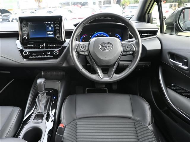 カローラツーリング ハイブリッド　ダブルバイビー（4枚目）