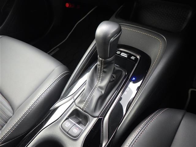 カローラツーリング ハイブリッド　ダブルバイビー（10枚目）