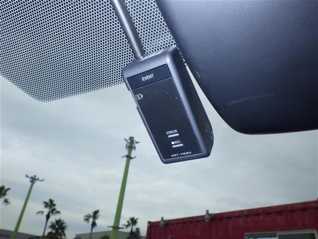 カローラツーリング ハイブリッド　ダブルバイビー（12枚目）