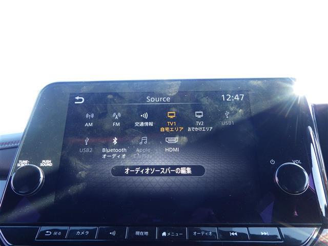 オーラ ニスモ　禁煙　メーカーＯＰナビ　寒冷地仕様車　全周囲　プロパイロット　ステアリングヒーター　ＥＴＣ２．０　ワイヤレス充電器　デジタルインナーミラー　純正１７インチアルミ　衝突被害軽減ブレーキ　レーダークルーズ（4枚目）