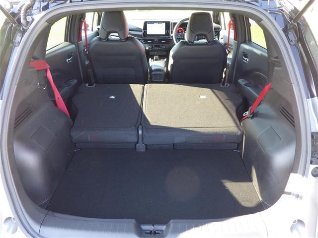 オーラ ニスモ　禁煙　メーカーＯＰナビ　寒冷地仕様車　全周囲　プロパイロット　ステアリングヒーター　ＥＴＣ２．０　ワイヤレス充電器　デジタルインナーミラー　純正１７インチアルミ　衝突被害軽減ブレーキ　レーダークルーズ（23枚目）