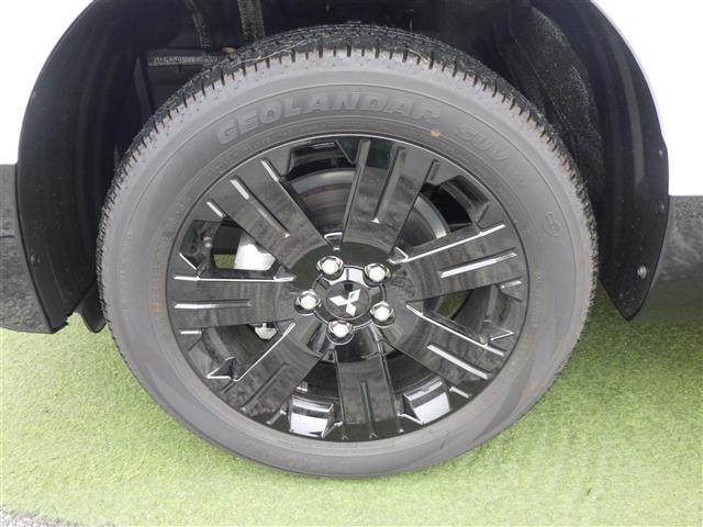 デリカＤ：５ シャモニー　登録済未使用車　全方位　両側電動　エレクトリックテールゲート　パワーシート　シートヒーター　ステアリングヒーター　ＬＥＤヘッドライト　ウインカーミラー　純正１８インチアルミホイル（41枚目）