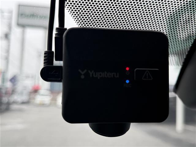 RAV4 アドベンチャー 純正ディスプレイオーディオ レーダークルーズコントロール パノラミックビューモニター バックカメラ パワーバックドア 前後ドライブレコーダー レザーシート シートヒーター ベンチレーション ETC(12枚目)