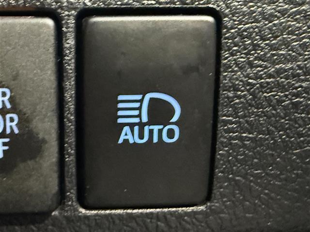 アルファード 2.5S タイプゴールドIII 純正ディスプレイオーディオ AppleCarPlay AndroidAuto フルセグ ツインムーンルーフ デジタルインナーミラー ハーフレザーシート バックカメラ パワーバックドア ETC2.0(8枚目)