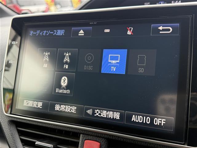 ヴォクシー ハイブリッドV 純正10インチナビ 純正フリップダウン フルセグ 両側パワースライド 前席シートヒーター プリクラッシュセーフティ クルーズコントロール バックカメラ ETC2.0  LEDライト レーンキープ(7枚目)