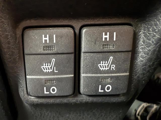 ヴォクシー ハイブリッドV 純正10インチナビ 純正フリップダウン フルセグ 両側パワースライド 前席シートヒーター プリクラッシュセーフティ クルーズコントロール バックカメラ ETC2.0  LEDライト レーンキープ(12枚目)