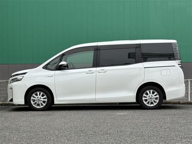 ヴォクシー ハイブリッドV 純正10インチナビ 純正フリップダウン フルセグ 両側パワースライド 前席シートヒーター プリクラッシュセーフティ クルーズコントロール バックカメラ ETC2.0  LEDライト レーンキープ(19枚目)