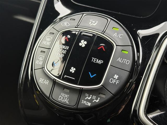 ヴォクシー ハイブリッドV 純正10インチナビ 純正フリップダウン フルセグ 両側パワースライド 前席シートヒーター プリクラッシュセーフティ クルーズコントロール バックカメラ ETC2.0  LEDライト レーンキープ(28枚目)