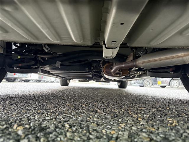 ヴォクシー ハイブリッドV 純正10インチナビ 純正フリップダウン フルセグ 両側パワースライド 前席シートヒーター プリクラッシュセーフティ クルーズコントロール バックカメラ ETC2.0  LEDライト レーンキープ(44枚目)