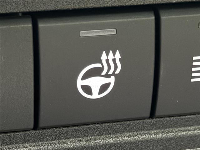 ヤリスクロス ハイブリッドZ ETC バックカメラ シートヒーター アダプティブクルーズコントロール オートマチックハイビーム オートライト 衝突防止システム LEDヘッドランプ レーンアシスト クリアランスソナー スマートキー(8枚目)