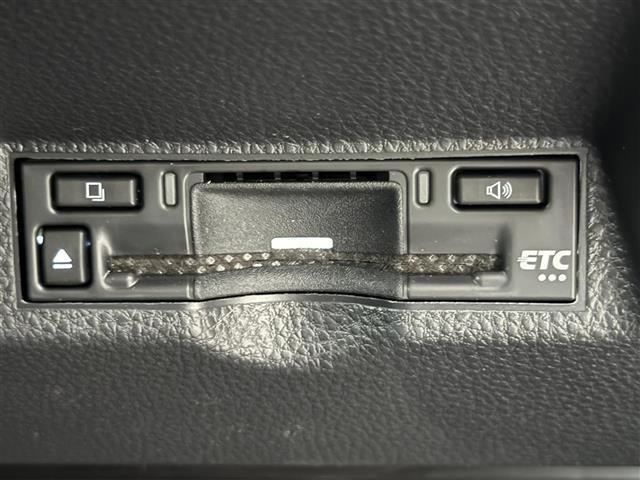 ヤリスクロス ハイブリッドZ ETC バックカメラ シートヒーター アダプティブクルーズコントロール オートマチックハイビーム オートライト 衝突防止システム LEDヘッドランプ レーンアシスト クリアランスソナー スマートキー(12枚目)