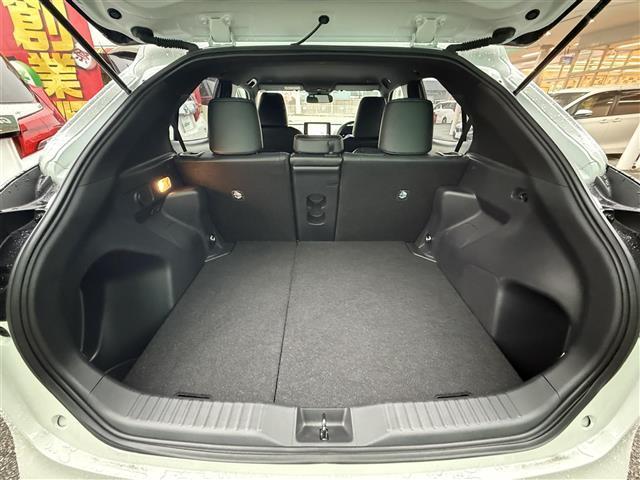 ヤリスクロス ハイブリッドZ ETC バックカメラ シートヒーター アダプティブクルーズコントロール オートマチックハイビーム オートライト 衝突防止システム LEDヘッドランプ レーンアシスト クリアランスソナー スマートキー(16枚目)