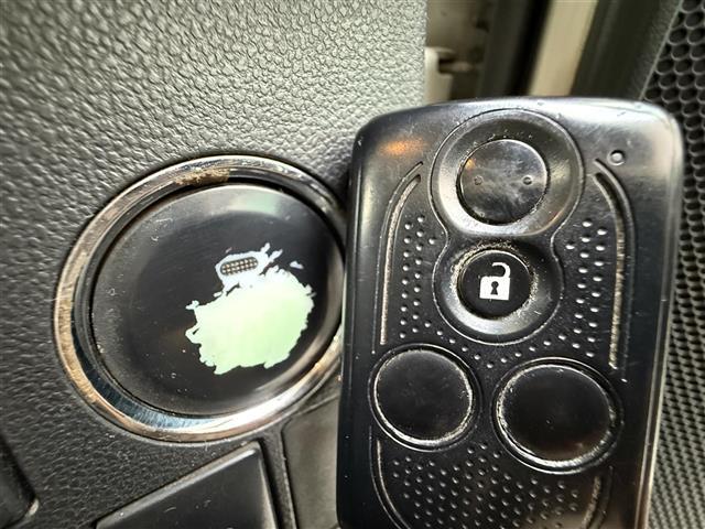 タント カスタムRS SA 純正メモリナビ ワンセグTV ETC 両側パワースライド 前方ドライブレコーダー ワンオーナー LEDヘッドライト フォグランプ 純正アルミホイール ISOFIX 保証書 取扱説明書 スペアキー(28枚目)