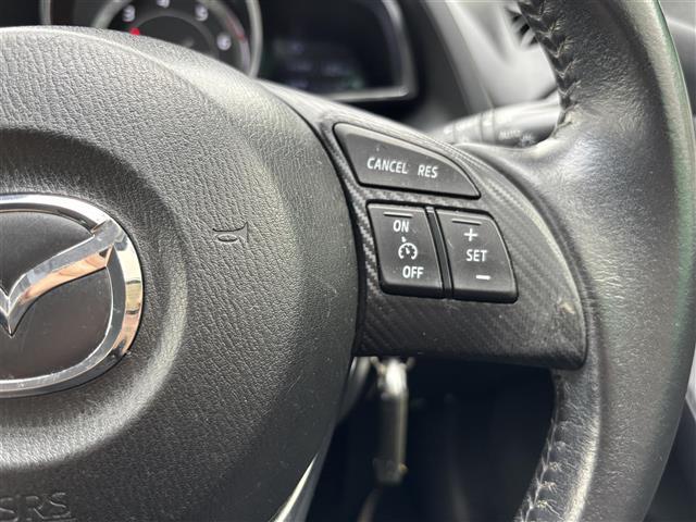 デミオ ＸＤツーリング　純正ナビ　ヘッドアップディスプレイ　ディーゼルターボ　バックカメラ　ＥＴＣ　パドルシフト　チルトステアリング　クルーズコントロール　ステアリングスイッチ　　横揺れ防止装置　衝突軽減　純正アルミホイール（5枚目）