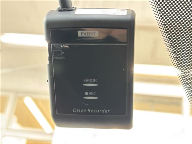 デミオ ＸＤツーリング　純正ナビ　ヘッドアップディスプレイ　ディーゼルターボ　バックカメラ　ＥＴＣ　パドルシフト　チルトステアリング　クルーズコントロール　ステアリングスイッチ　　横揺れ防止装置　衝突軽減　純正アルミホイール（19枚目）