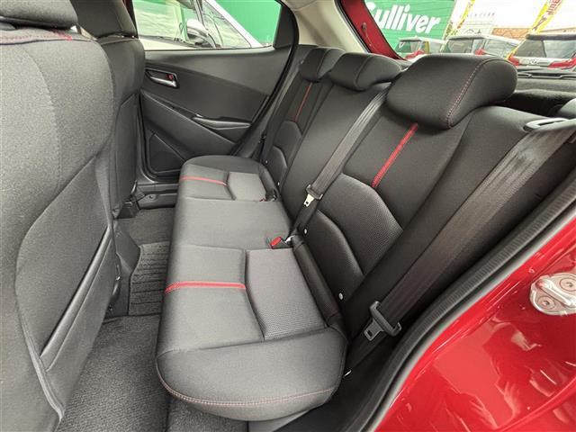 デミオ ＸＤツーリング　純正ナビ　ヘッドアップディスプレイ　ディーゼルターボ　バックカメラ　ＥＴＣ　パドルシフト　チルトステアリング　クルーズコントロール　ステアリングスイッチ　　横揺れ防止装置　衝突軽減　純正アルミホイール（28枚目）