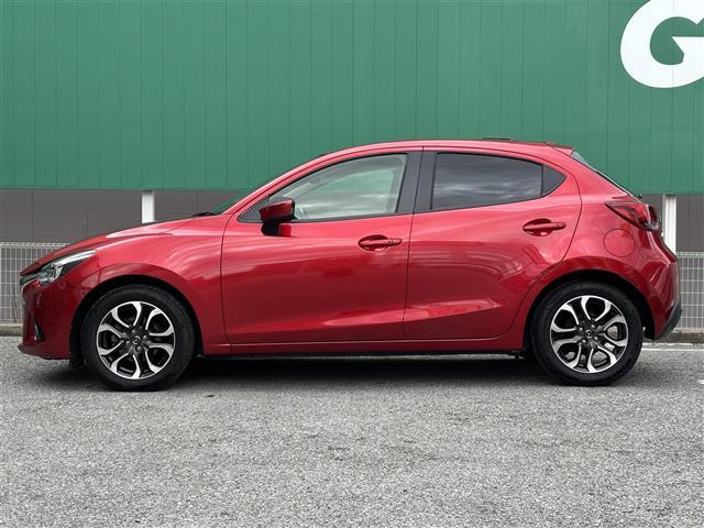 デミオ ＸＤツーリング　純正ナビ　ヘッドアップディスプレイ　ディーゼルターボ　バックカメラ　ＥＴＣ　パドルシフト　チルトステアリング　クルーズコントロール　ステアリングスイッチ　　横揺れ防止装置　衝突軽減　純正アルミホイール（33枚目）