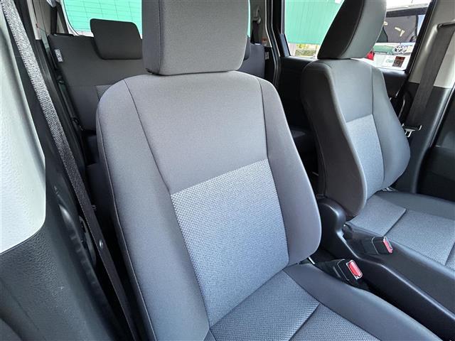 シエンタ ハイブリッドＧ　純正ナビ　ディスプレイオーディオ　両側パワースライド　パノラミックビューモニター　ＥＴＣ　レーダークルーズコントロール　ＡＣ１００Ｖ　ブラインドスポットモニター　衝突軽減ブレーキ　車線逸脱システム（27枚目）