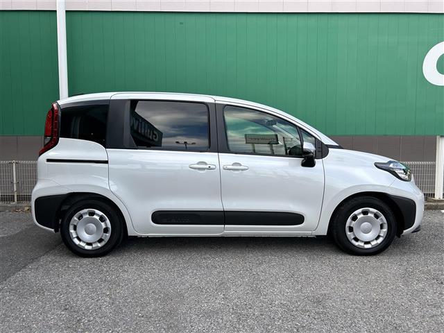 シエンタ ハイブリッドＧ　純正ナビ　ディスプレイオーディオ　両側パワースライド　パノラミックビューモニター　ＥＴＣ　レーダークルーズコントロール　ＡＣ１００Ｖ　ブラインドスポットモニター　衝突軽減ブレーキ　車線逸脱システム（39枚目）