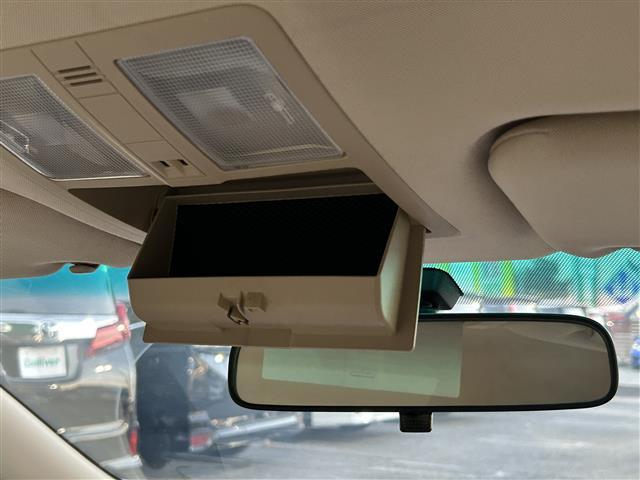 マークＸ ２５０Ｇ　リラックスセレクション　ワンオーナー　純正ＳＤナビ　Ｂｌｕｅｔｏｏｔｈ接続　全席パワーウインドウ　ＭＴモード付６速　ドアバイザー　前後コーナーセンサー　ウインカー付きミラー　純正１６インチＡＷ　プッシュスタート（10枚目）