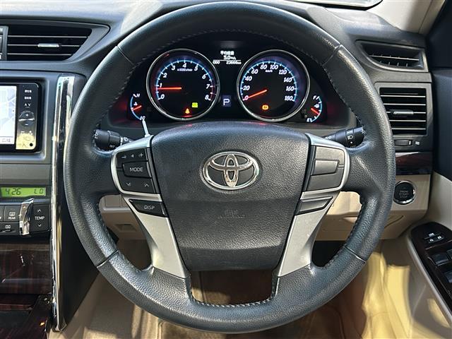 マークＸ ２５０Ｇ　リラックスセレクション　ワンオーナー　純正ＳＤナビ　Ｂｌｕｅｔｏｏｔｈ接続　全席パワーウインドウ　ＭＴモード付６速　ドアバイザー　前後コーナーセンサー　ウインカー付きミラー　純正１６インチＡＷ　プッシュスタート（27枚目）