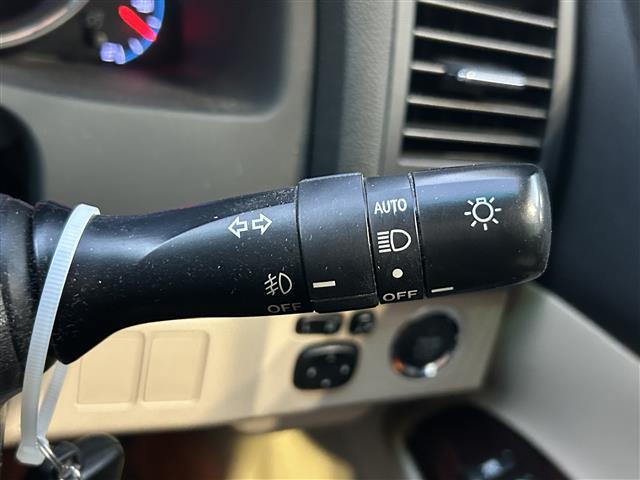 マークＸ ２５０Ｇ　リラックスセレクション　ワンオーナー　純正ＳＤナビ　Ｂｌｕｅｔｏｏｔｈ接続　全席パワーウインドウ　ＭＴモード付６速　ドアバイザー　前後コーナーセンサー　ウインカー付きミラー　純正１６インチＡＷ　プッシュスタート（28枚目）